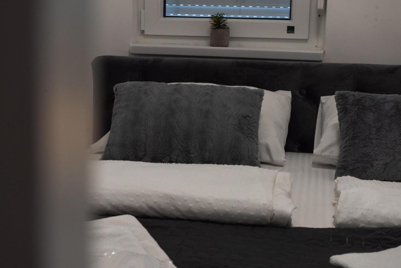 Lux Apartment III Приедор Экстерьер фото